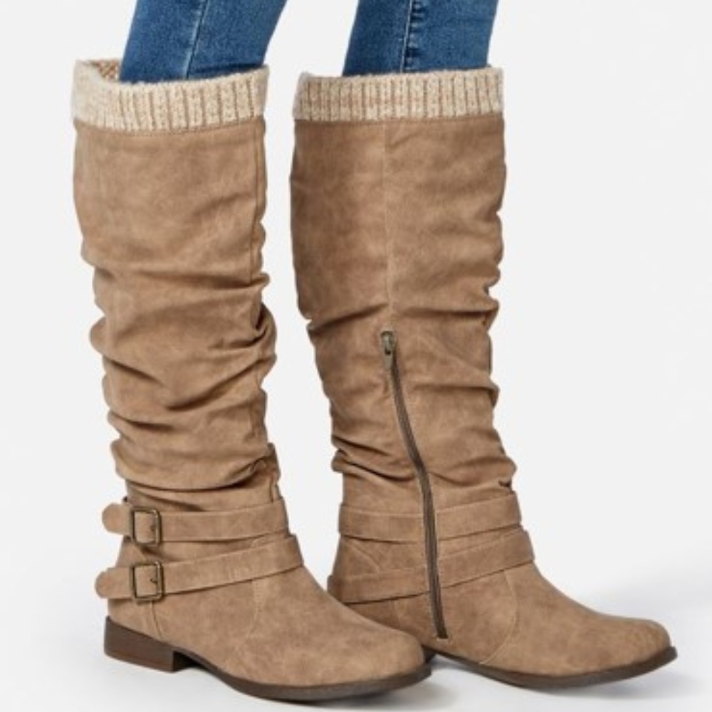 Brand New Mid-Calf Sweater Cuff Tan Flat Boot